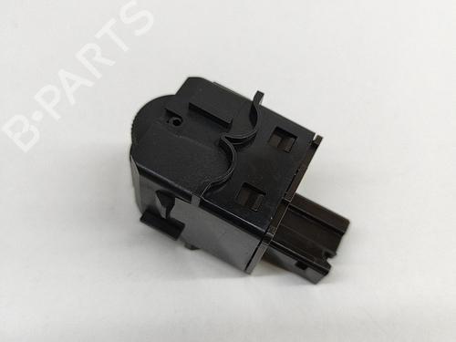 Switch CITROËN C5 AIRCROSS (A_) 1.2 PureTech 130 (ARHNSJ) | BP28551462I30