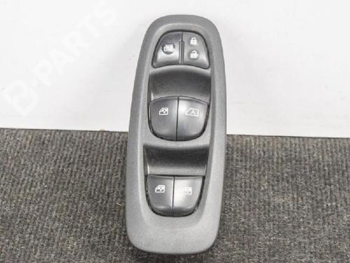 Used Right front window switch Right front window switch RENAULT KADJAR (HA_, HL_) 1.5 dCi 110 (HLA3) (110 hp) 6760955 6760955