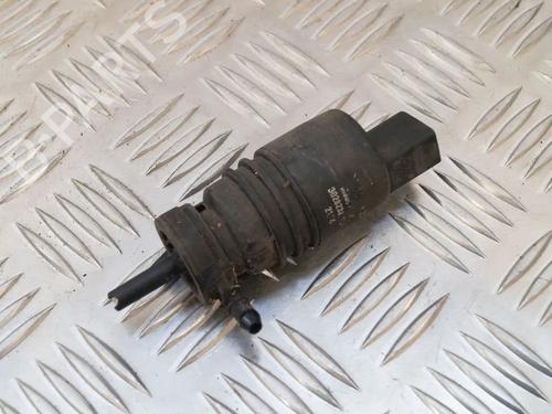 Used Washer pump Washer pump MERCEDES-BENZ C-CLASS T-Model (S203) C 180 Kompressor (203.246) (143 hp) 14657986 14657986