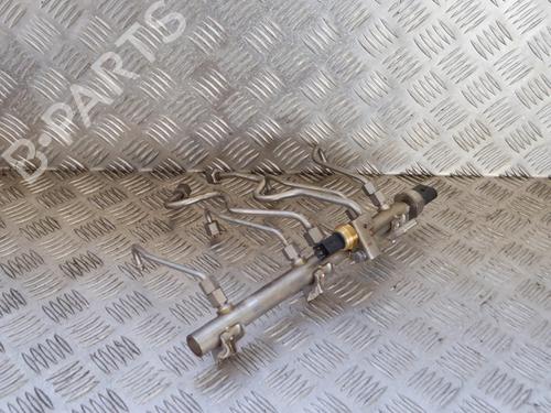 Used Injection rail BMW 3 (E90) 320 i (170 hp) 6764071