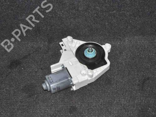 Rudehejsemotor bagstkærm højre VW TOUAREG (7P5, 7P6) 3.0 V6 TDI (225 hp) 7081145