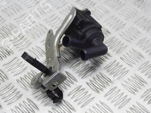 Auxiliary water pump VOLVO V90 II Estate (235) D5 AWD | BP14615479M111 