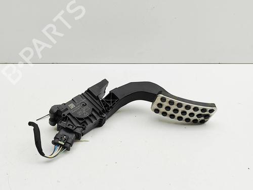 pedal-mercedes-benz-glb-x247-2019-32191612 main image