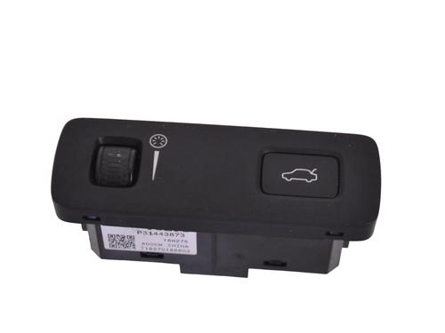 switch-volvo-v90-ii-estate-235-2016-33355592 main image