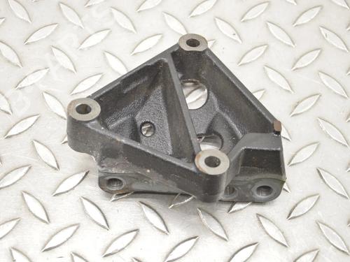 Used Engine mount TOYOTA COROLLA Hatchback (_E21_, _EA1_, _EH1_) 1.8 Hybrid (ZWE211, ZWE219) (122 hp) 30240547