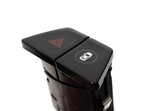 Used Warning switch Warning switch BMW X1 (F48) sDrive 18 d (136 hp) 33341812 33341812