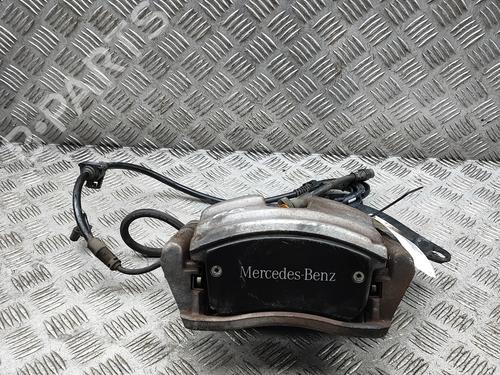 Used Right front brake caliper Right front brake caliper MERCEDES-BENZ CLA (C118) CLA 250 e (118.386) (218 hp) 39656081 39656081