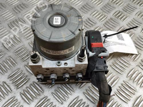 Used ABS pump AUDI A3 Limousine (8VS, 8VM) S3 quattro (310 hp) 27288456