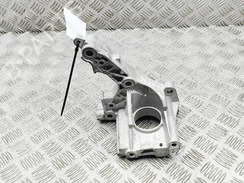 gearbox-mount-mercedes-benz-cla-c118-2019-33394604 main image