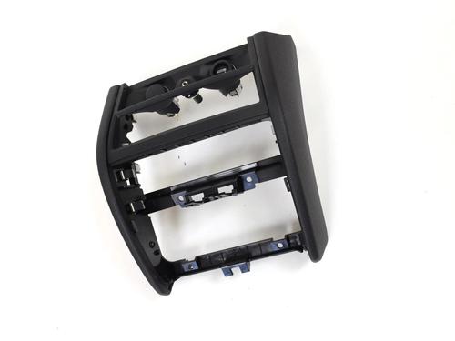 Mittelkonsole BMW X1 (F48) sDrive 18 d (136 hp) 30212653