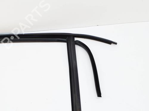 Rubber door seal TESLA MODEL X (5YJX) P100D AWD | BP15375694C142 