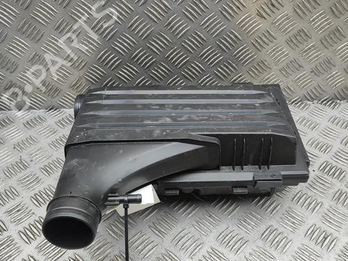 Used Air filter box CUPRA FORMENTOR (KM7, KMP) 1.4 e-Hybrid (204 hp) 31047517
