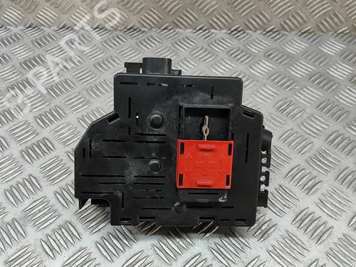 Used Fuse box Fuse box MERCEDES-BENZ GLE (V167) GLE 450 d 4-matic (167.133) (370 hp) 28556001 28556001