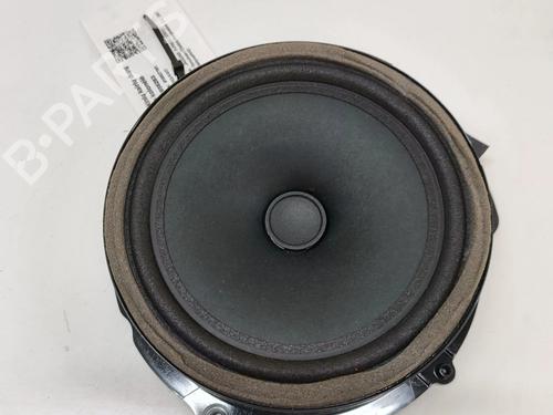 Used Speaker Speaker JAGUAR F-PACE (X761) 2.0 P400e Plug-in Hybrid (404 hp) 28275682 28275682