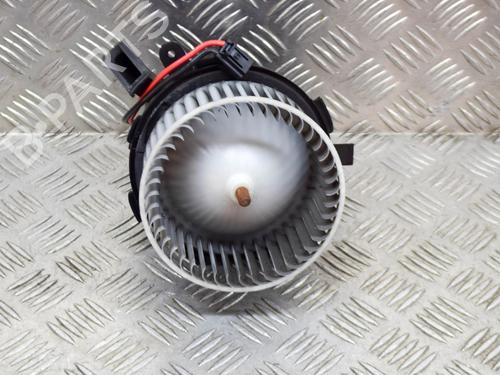 Used Heater blower motor PORSCHE MACAN (95B) 3.0 S Diesel (258 hp) 8841118