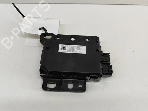 electronic-module-tesla-model-3-5yj3-2017-27770681 main image