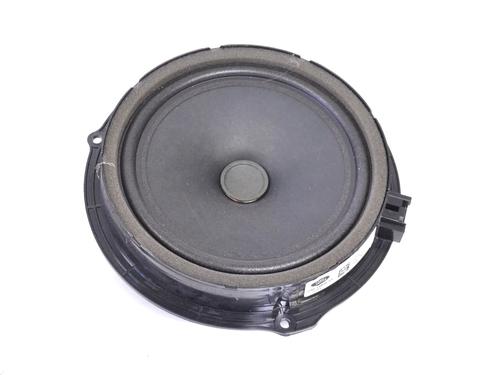 speaker-jaguar-e-pace-x540-2017-33345100 main image