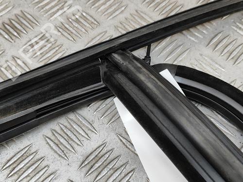 Rubber door seal TESLA MODEL X (5YJX) P100D AWD | BP19283192C142 