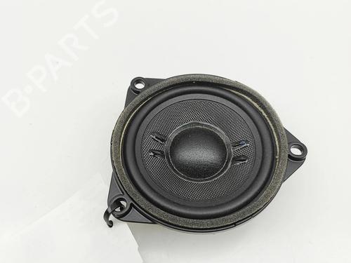 speaker-porsche-911-992-2018-33378580 main image