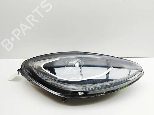 Højre forlygte Højre forlygte ASTON MARTIN DBX 4.0 All-wheel Drive (707 hp) 36809546 36809546