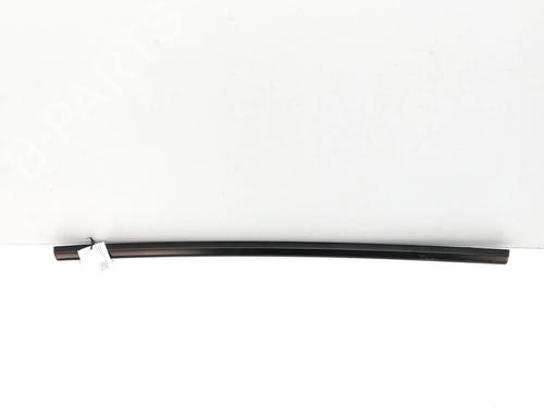 Dørlist TESLA MODEL 3 (5YJ3) EV (283 hp) 27765420