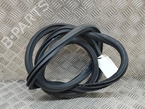 Used Rubber door seal MERCEDES-BENZ EQB (X243) EQB 350 4-matic (243.612) (292 hp) 28554395