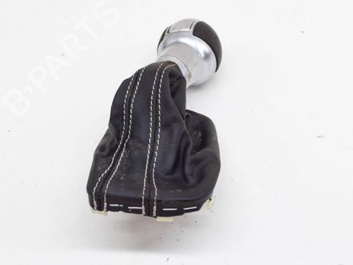 Used Shift knob AUDI A1 Sportback (8XA, 8XF) 2.0 TDI (136 hp) 8626176