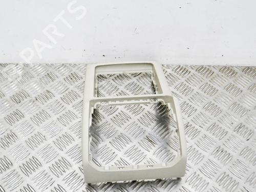 Used Middle console Middle console SKODA SUPERB III Estate (3V5) 2.0 TDI (190 hp) 14631888 14631888