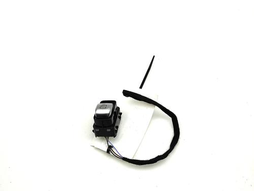 Højre bagtil elrude kontakt Højre bagtil elrude kontakt MERCEDES-BENZ E-CLASS Convertible (A238) E 300 (238.448) (245 hp) 37469488 37469488