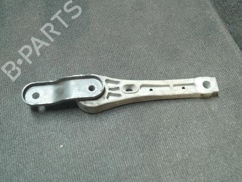 Used Engine mount Engine mount VW PASSAT B6 Variant (3C5) 2.0 TDI (136 hp) 6729801 6729801