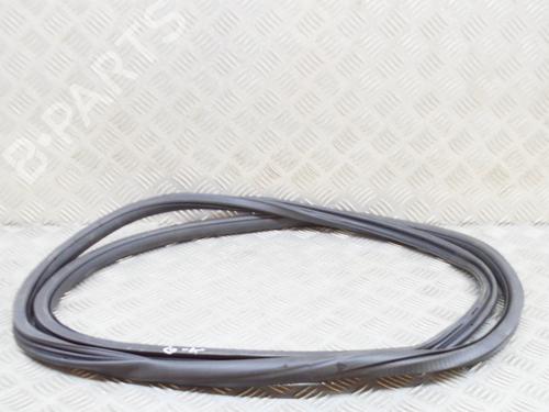 Used Rubber door seal PORSCHE CAYENNE (92A) 3.0 Diesel (262 hp) 15481046