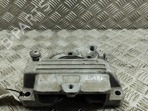 Used Engine mount MERCEDES-BENZ A-CLASS (W177) A 180 d (177.003) (116 hp) 27767318