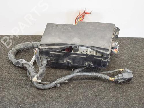 Used Fuse box FORD FOCUS III 1.0 EcoBoost (125 hp) 6753990