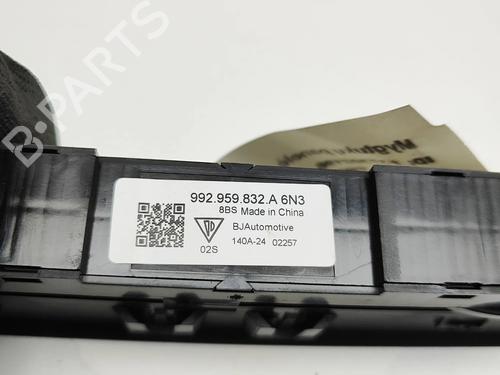 Switch PORSCHE 911 Convertible (992) 3.0 Carrera (992312) | BP38018369I30 - Image 9