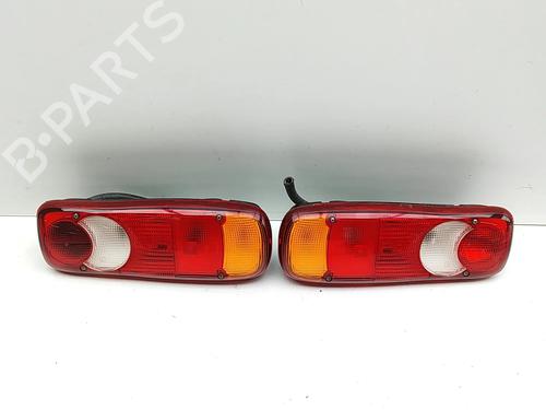 Used Right taillight Right taillight NISSAN NV400 Platform/Chassis (X62, X62B) dCi 145 (146 hp) 33223821 33223821