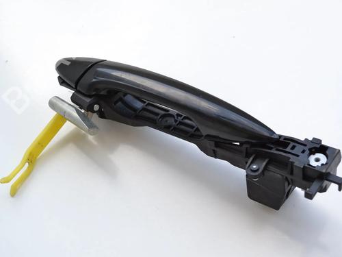 rear-left-exterior-door-handle-lexus-is-ii-_e2_-2005-2006-2007-2008-2009-2010-2011-2012-2013-30232772 main image