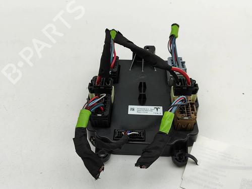 Electronic module TESLA MODEL X (5YJX) P100D AWD | BP33372613M83 - Image 3