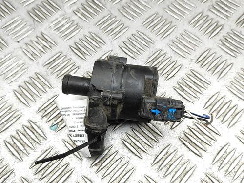 Used Auxiliary water pump RENAULT MASTER III Van (FV) 2.3 dCi 145 FWD (FV0E, FV0F, FV0H, FV02, FV0M, FV0S,... (146 hp) 30082359