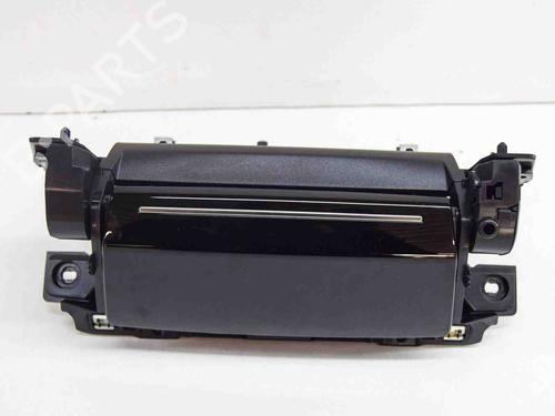 Used Glove box PEUGEOT 2008 II (UD_, US_, UY_, UJ_, UR_, UC_) e-2008 (UKZKXZ) (136 hp) 27764305
