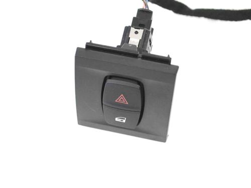 Used Warning switch BMW 5 Touring (G31) 520 d (190 hp) 30281040