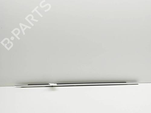 Dørlist Dørlist JAGUAR F-PACE (X761) 2.0 TD4 AWD (180 hp) 33379503 33379503