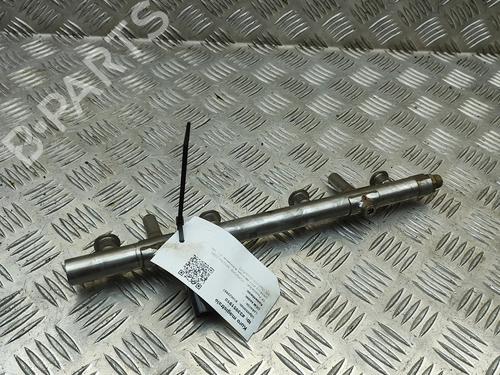 Used Injection rail PORSCHE MACAN (95B) 2.0 (252 hp) 32143089