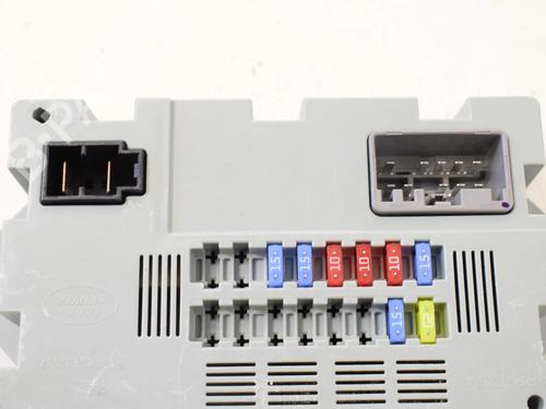 Fuse box LAND ROVER RANGE ROVER VELAR (L560) 2.0 P300 Si4 4x4 | BP33338922E1 - Image 4