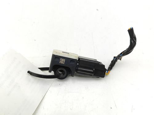 Elektronisk sensor FORD FOCUS III 1.0 EcoBoost (125 hp) 30108863