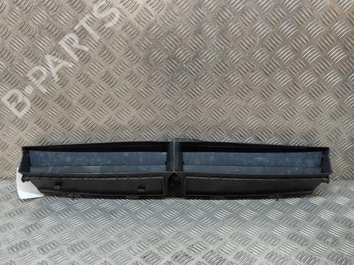 Used Grille TESLA MODEL X (5YJX) 90D AWD (525 hp) 17077033