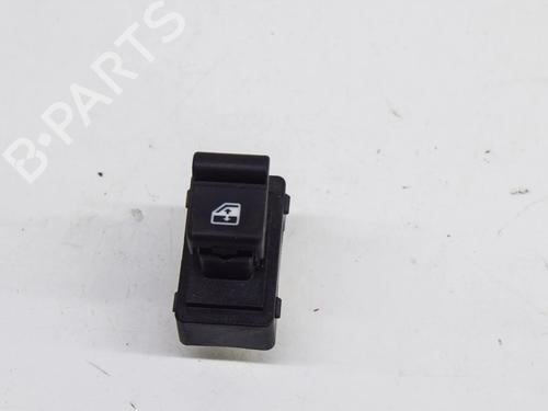 Used Right rear window switch Right rear window switch FIAT 500X (334_) 2.0 D Multijet 4x4 (334AXB22, 334AXD2B) (140 hp) 15680733 15680733