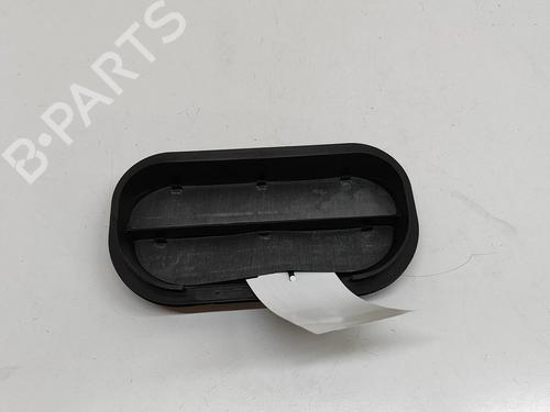 grille-vw-id4-e21-2020-28564315 main image