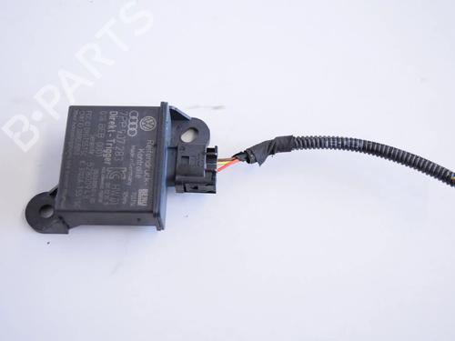 Used Electronic module PORSCHE PANAMERA (970) 3.0 S E-Hybrid (333 hp) 30255176