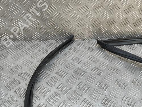 Rubber door seal KIA SOUL II (PS) EV Electric | BP25616081C142