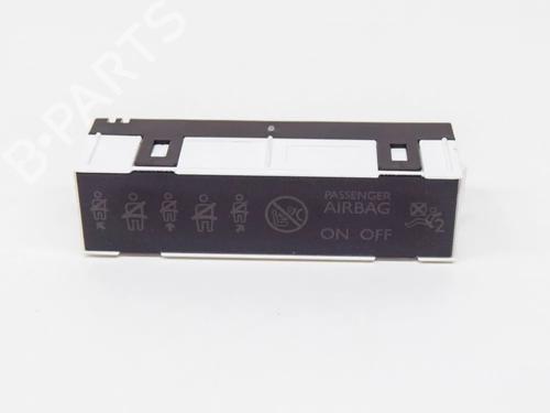 Used Electronic module Electronic module OPEL CROSSLAND X / CROSSLAND (P17, P2QO) 1.2 (75) (131 hp) 17473584 17473584